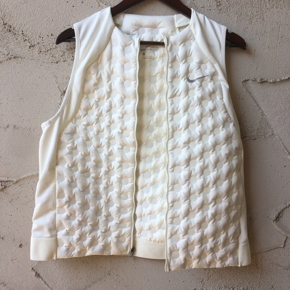 NEW Nike AeroLoft Running Vest Size L - Picture 2 of 16